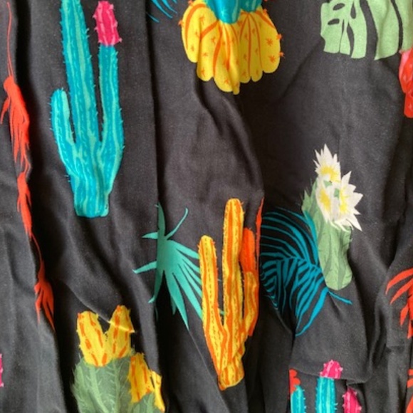 Collectif London Pheasant Blouse🌵 w/tag - Picture 3 of 5